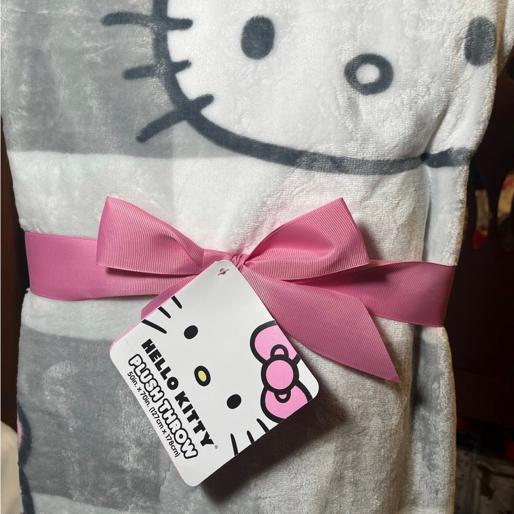 Hello Kitty Grey blanket
